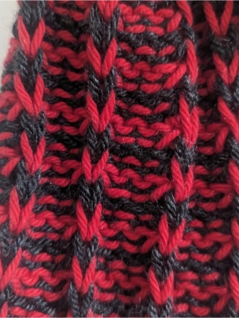 Red and Black Handmade Knitted Hat Touque - Picture 6 of 6